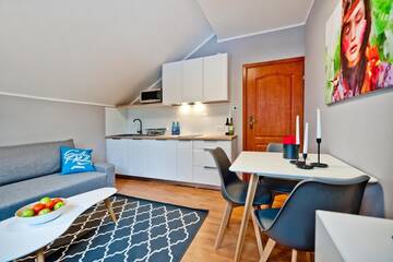 Фото номера One-Bedroom Apartment - 63/15 Ratibora Street Апартаменты BlueApart Apartamenty Jurata г. Юрата 5