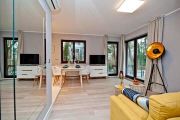 Фото номера One-Bedroom Apartment with Balcony - ul. Wojska Polskiego 36/3 Апартаменты Villa Aqua BlueApart Jurata г. Юрата 5