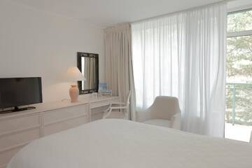 Фото номера Двухместный номер с 1 кроватью Отель Hotel Bryza Resort &amp; Spa г. Юрата 10